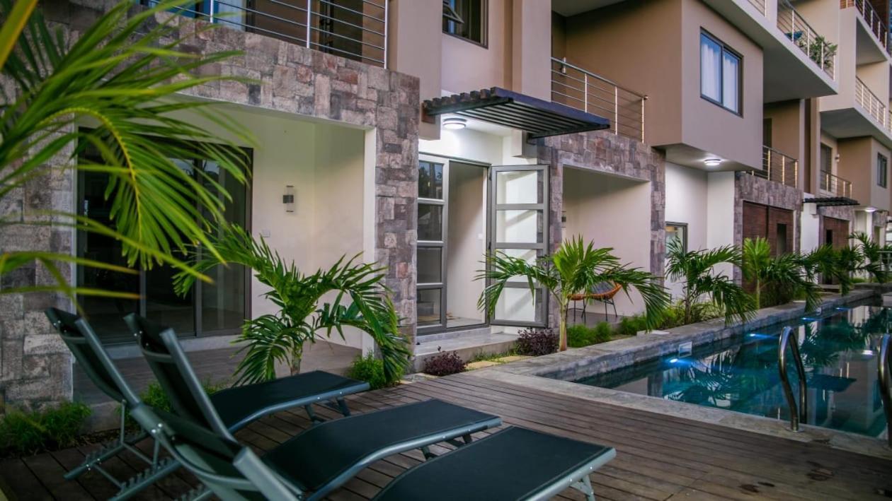 Luxury Westwood Apartment+Pool Flic-en-Flacq الغرفة الصورة